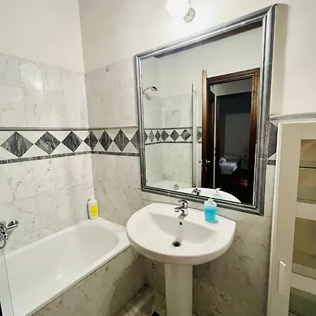 Guelfa Bed and Breakfast 3*